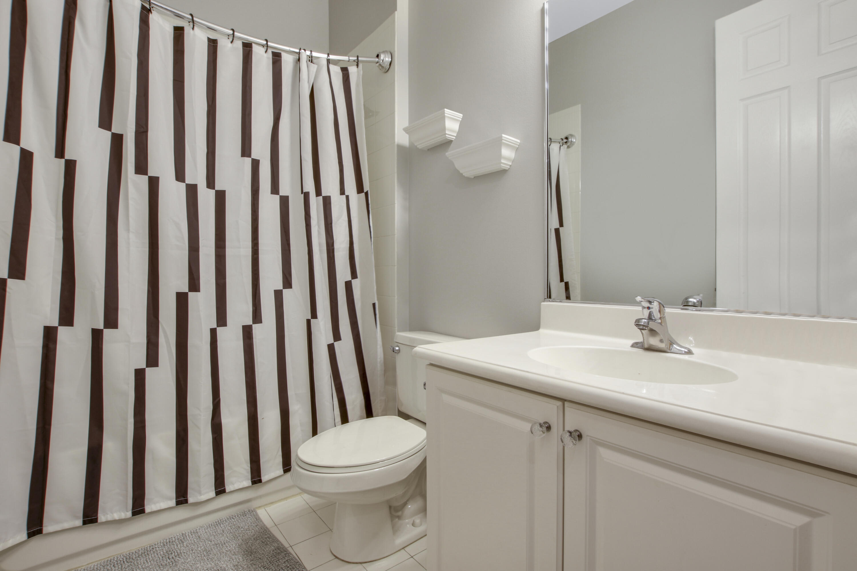 1575 Frederick Small Road Jupiter, FL 33458 - Photo 20 of 27 Full Bathroom