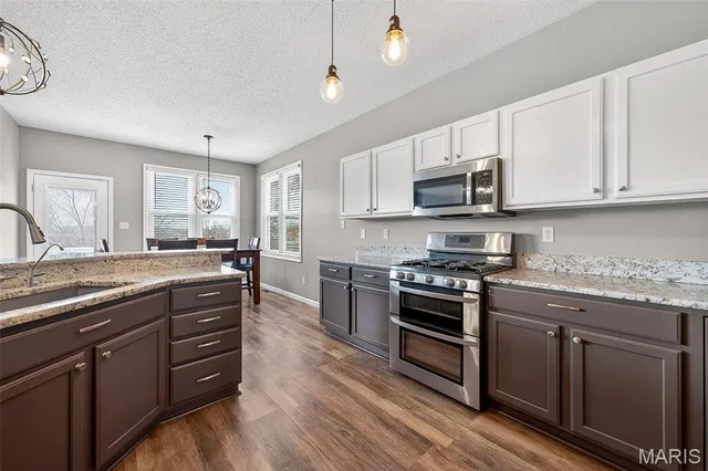 $520,000 | 211 England Drive, O'Fallon, MO 63366