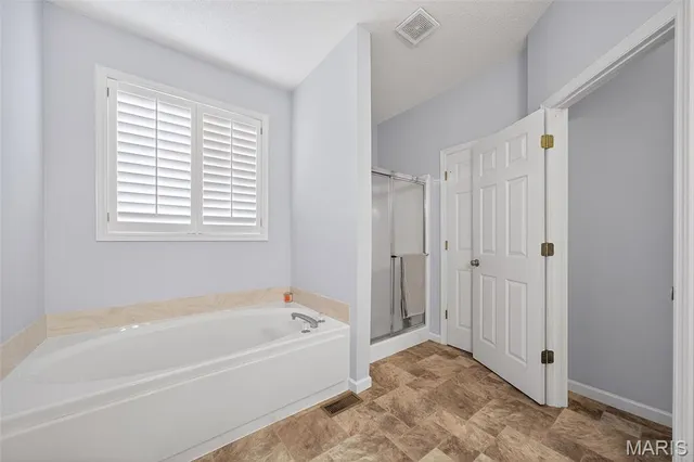 $520,000 | 211 England Drive, O'Fallon, MO 63366