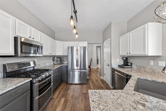 $520,000 | 211 England Drive, O'Fallon, MO 63366