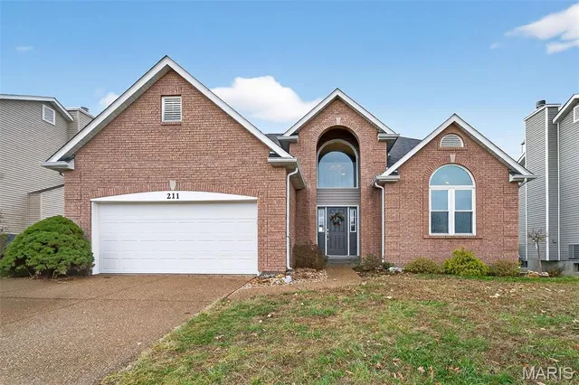 $520,000 | 211 England Drive, O'Fallon, MO 63366