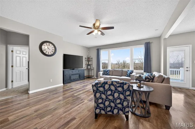 $520,000 | 211 England Drive, O'Fallon, MO 63366