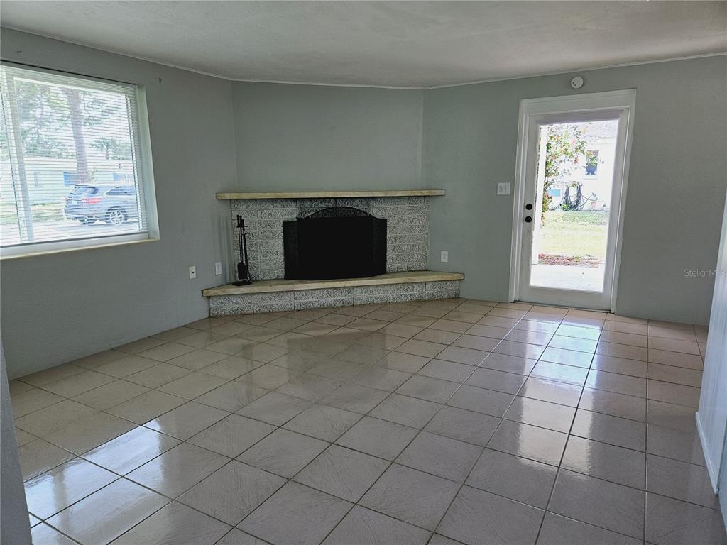900 Nantucket Road Venice, FL 34293 - Photo 3 of 23