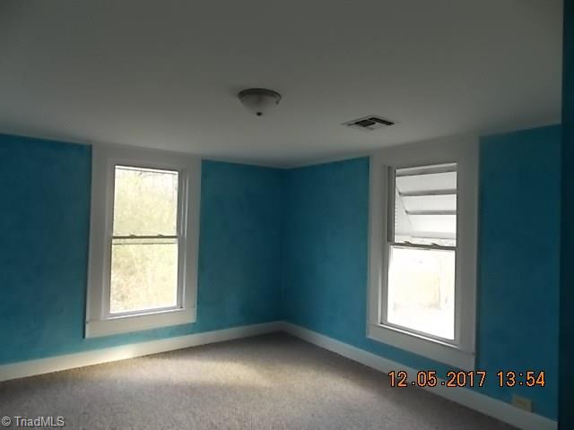 238 Hampton Road Asheboro, NC 27203 - Photo 7 of 14 Gallery Image 7