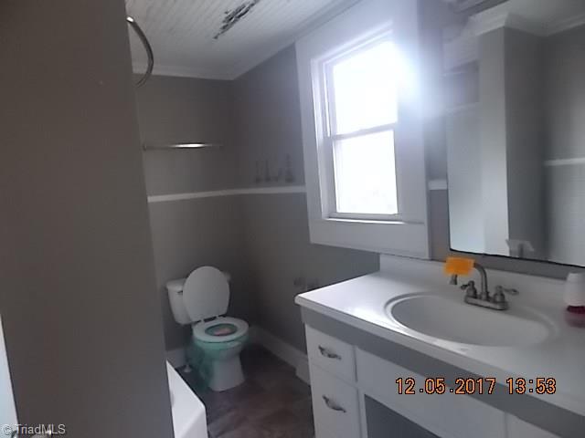 238 Hampton Road Asheboro, NC 27203 - Photo 8 of 14 Gallery Image 8