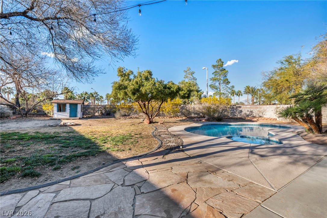 9 Rue De Parc Henderson, NV 89074 - Photo 12 of 57