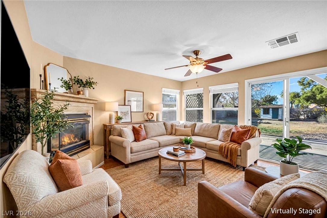 9 Rue De Parc Henderson, NV 89074 - Photo 4 of 57