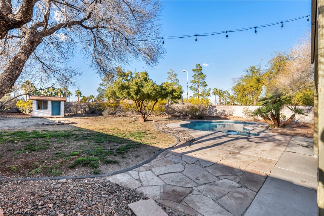 9 Rue De Parc Henderson, NV 89074 - Photo 49 of 57