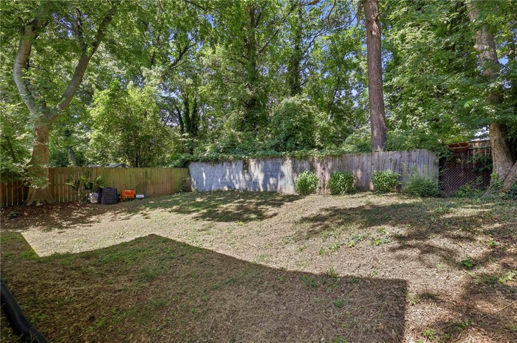 875 Beryl Street Southwest Atlanta, GA 30310 - Photo 27 of 28