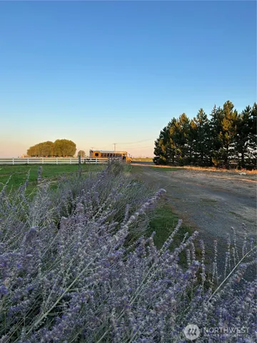 $750,000 | 6997 Bacon Lane Northeast, Moses Lake, WA 98837