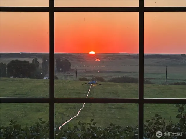 $750,000 | 6997 Bacon Lane Northeast, Moses Lake, WA 98837