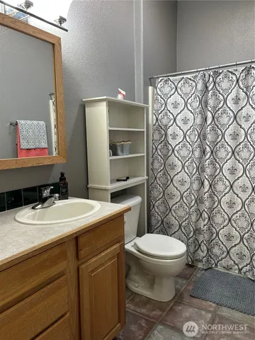 $750,000 | 6997 Bacon Lane Northeast, Moses Lake, WA 98837