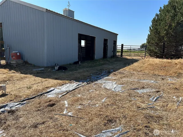 $750,000 | 6997 Bacon Lane Northeast, Moses Lake, WA 98837