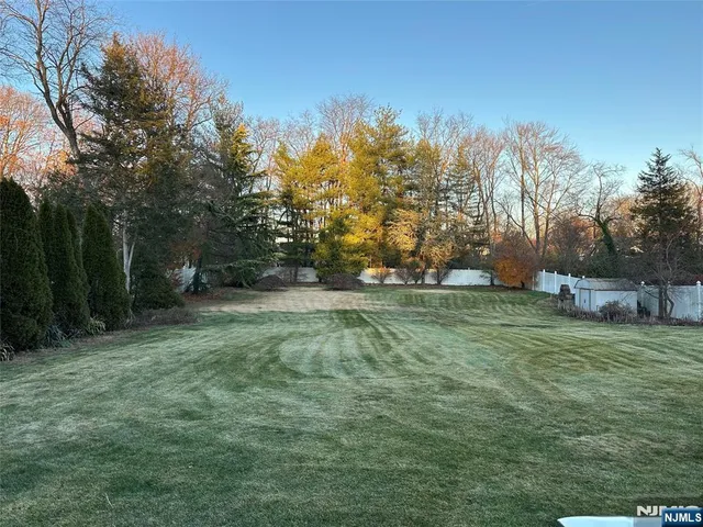 $1,200,000 | 31 Leonard Drive, Old Tappan, NJ 07675