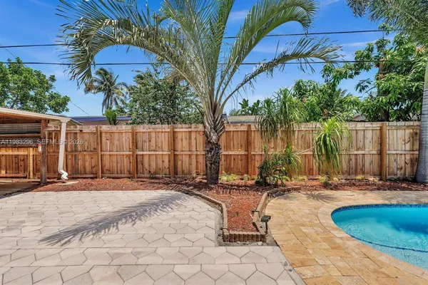 $3,600 | 2920 Northeast 8th Terrace, Pompano Beach, FL 33064