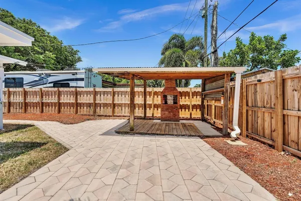 $3,600 | 2920 Northeast 8th Terrace, Pompano Beach, FL 33064