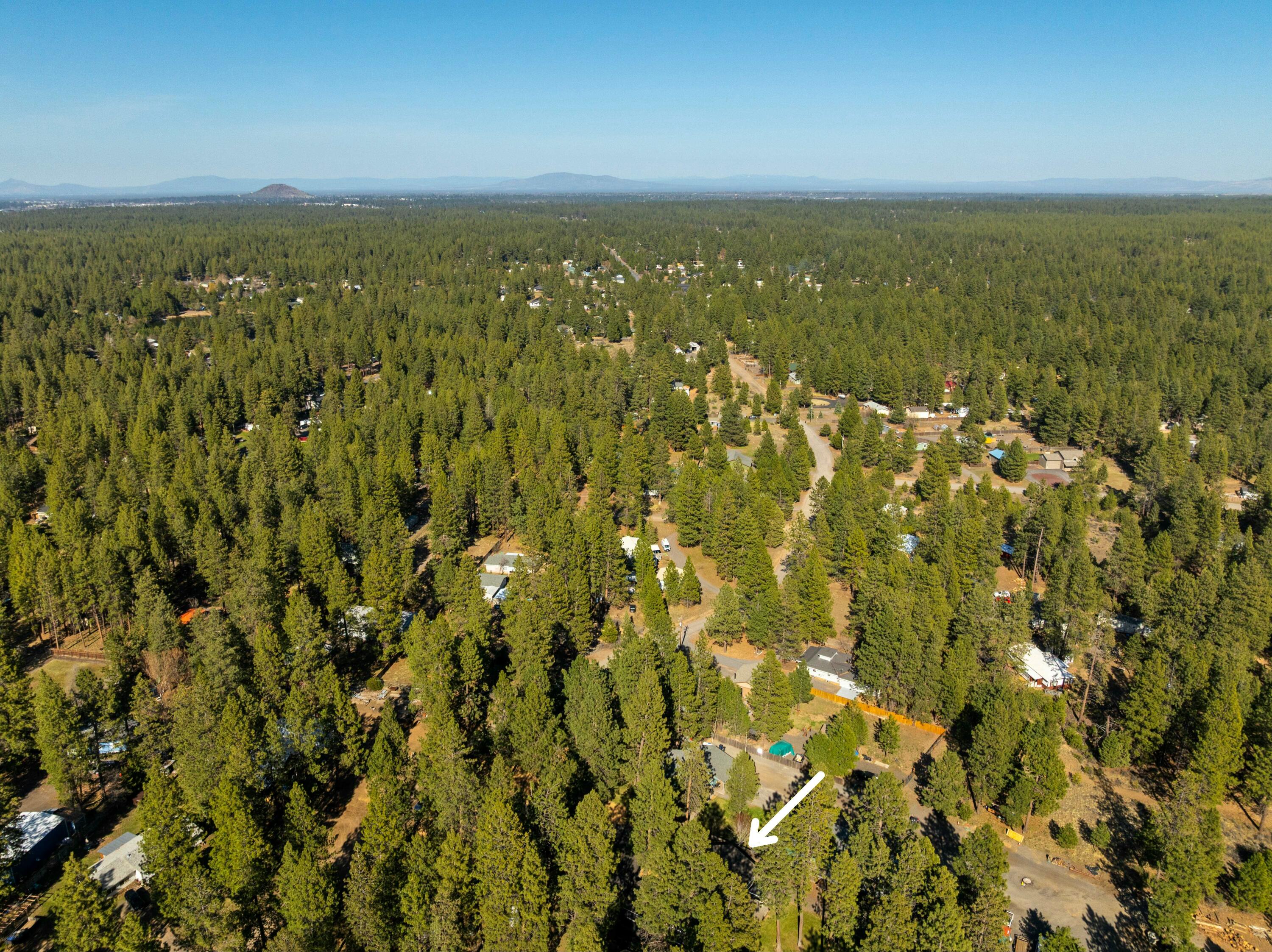 19321 Apache Road Bend, OR 97702 - Photo 41 of 44 Drone