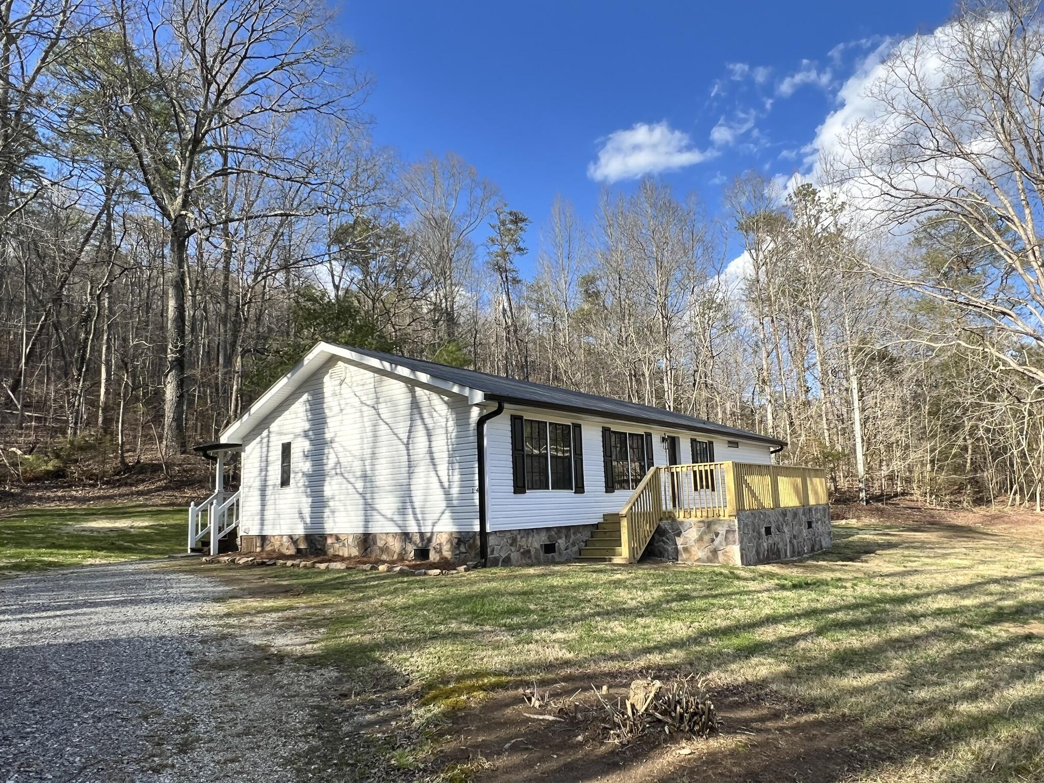 1749 Parksville Road Benton, TN 37307 - Photo 7 of 48 IMG_9647