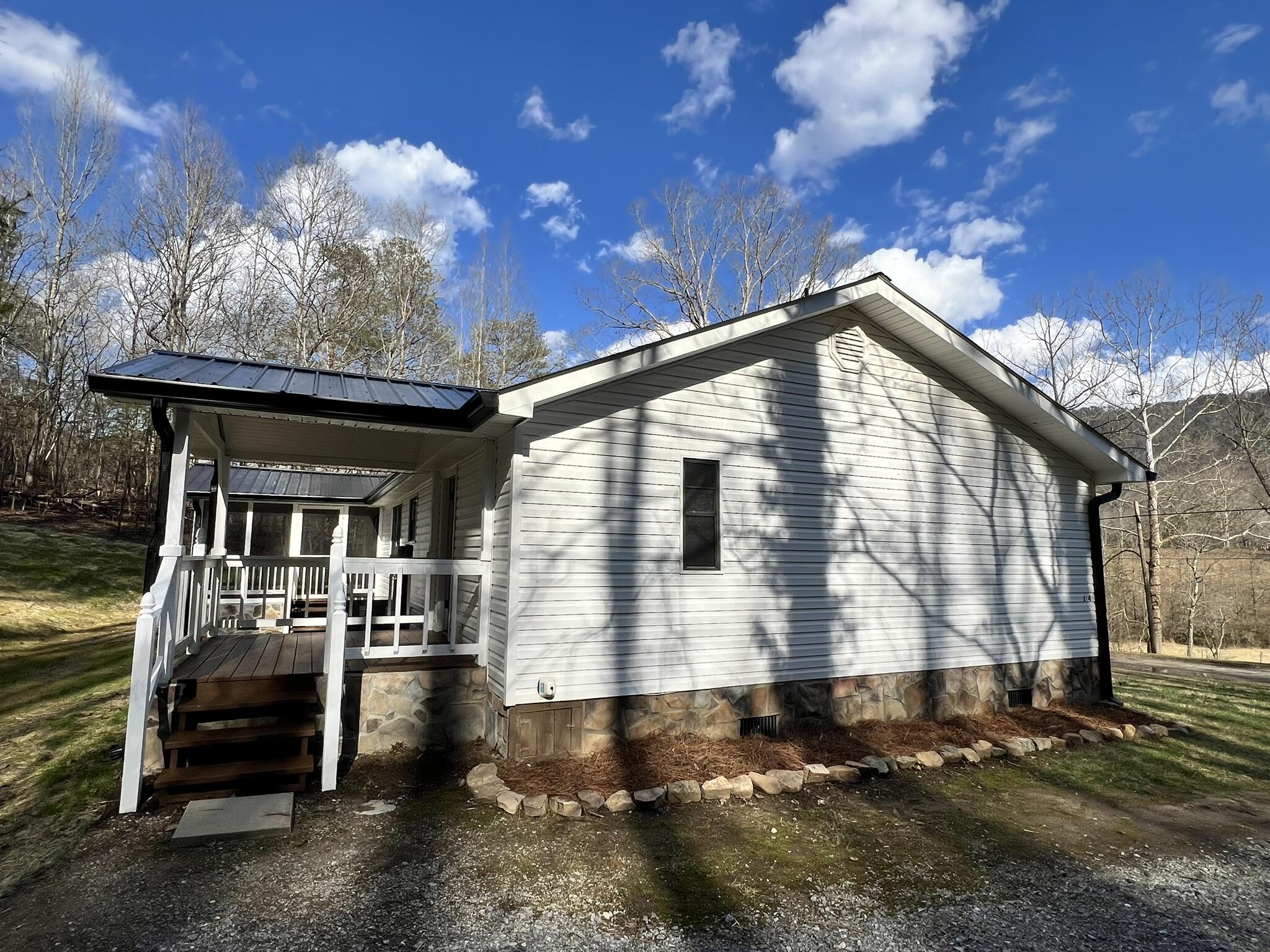 1749 Parksville Road Benton, TN 37307 - Photo 9 of 48 IMG_9649