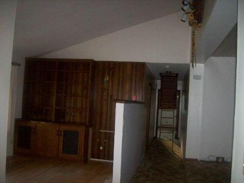 3709 North Meridian Road Addison, MI 49220 - Photo 5 of 11 917486-4.JPG
