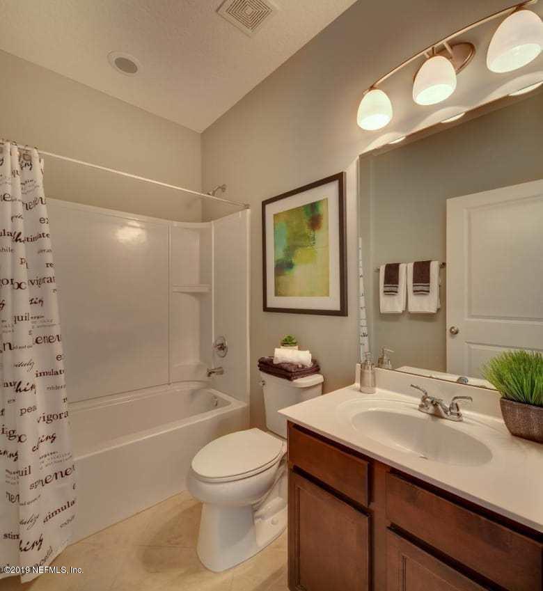 9981 Kevin Road Jacksonville, FL 32257 - Photo 17 of 27 bathroom 3