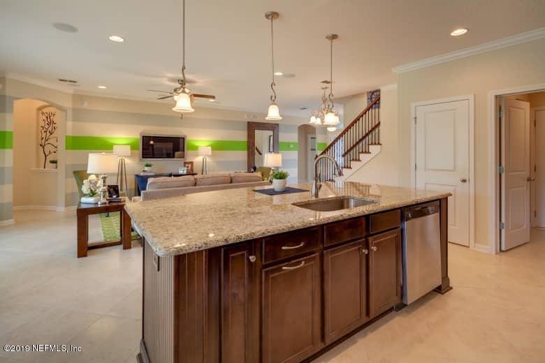 9981 Kevin Road Jacksonville, FL 32257 - Photo 5 of 27 Kitchen