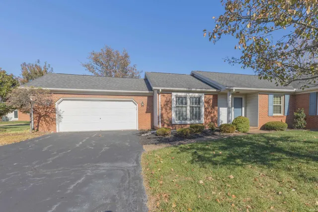 $214,900 | 728 Kingswood Drive, Evansville, IN 47715