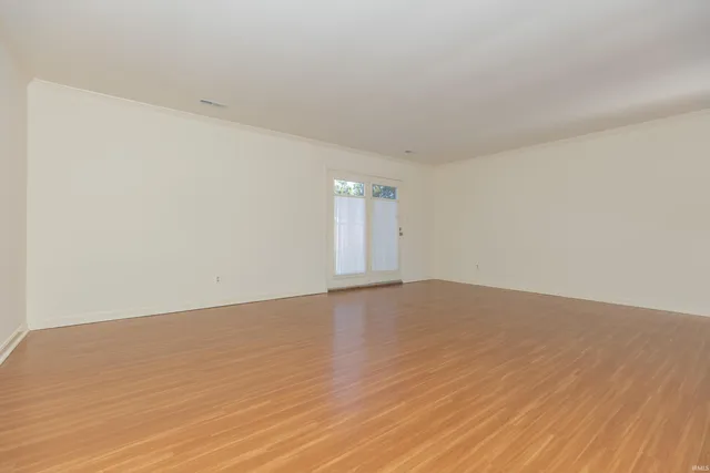 $214,900 | 728 Kingswood Drive, Evansville, IN 47715