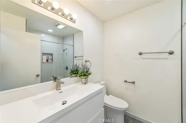 $3,195 | 14732 Del Amo Avenue, Unit C, Tustin, CA 92780