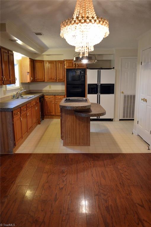 345 College Street Rural Hall, NC 27045 - Photo 8 of 26