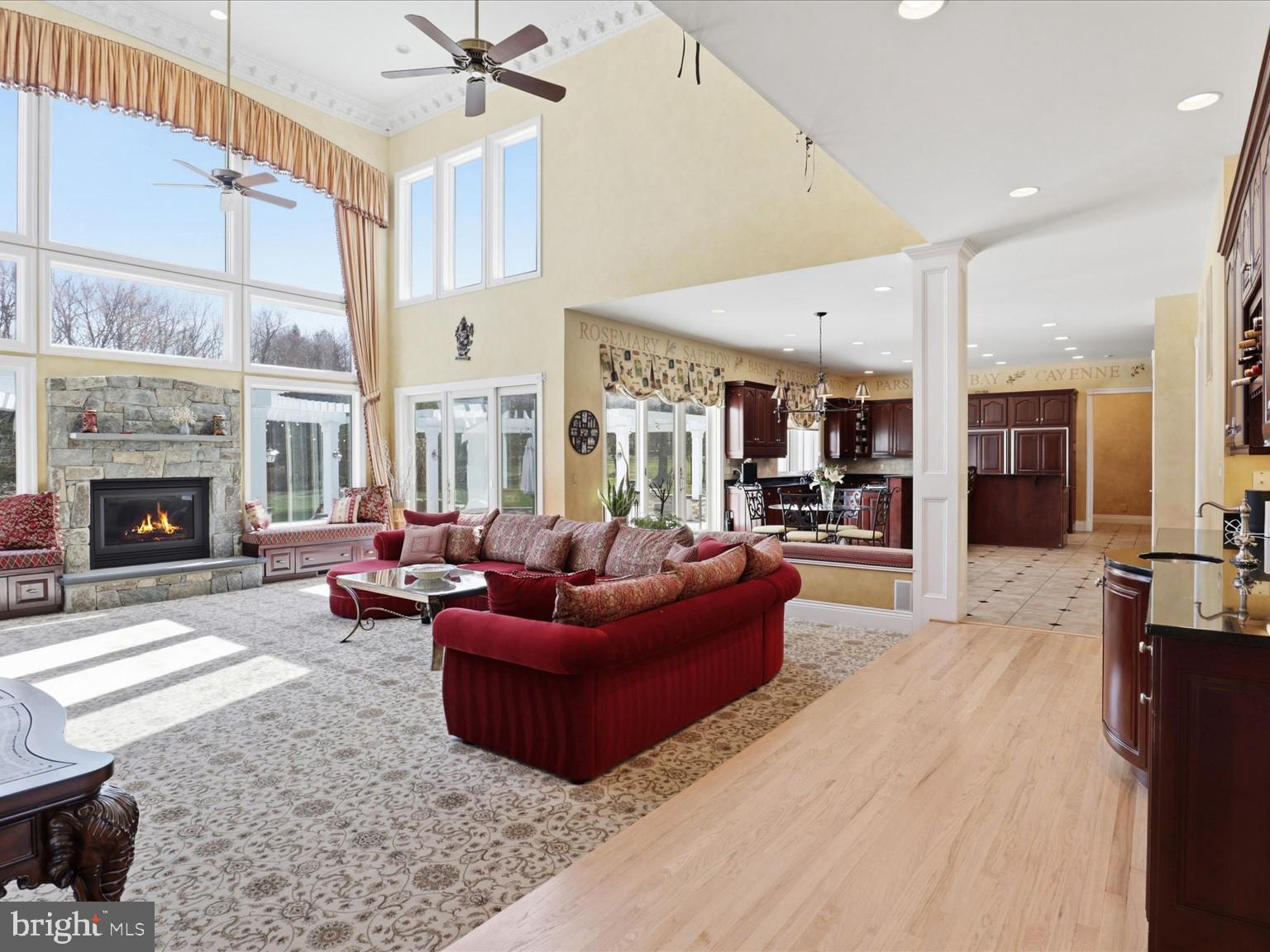 12709 Greenbriar Road Potomac, MD 20854 - Photo 34 of 120 Spacious living area with natural light.