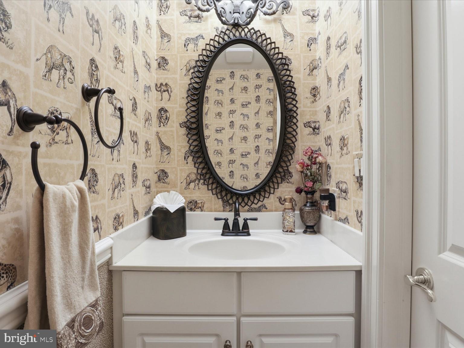 12709 Greenbriar Road Potomac, MD 20854 - Photo 52 of 120 Charming bath with whimsical wallpaper.