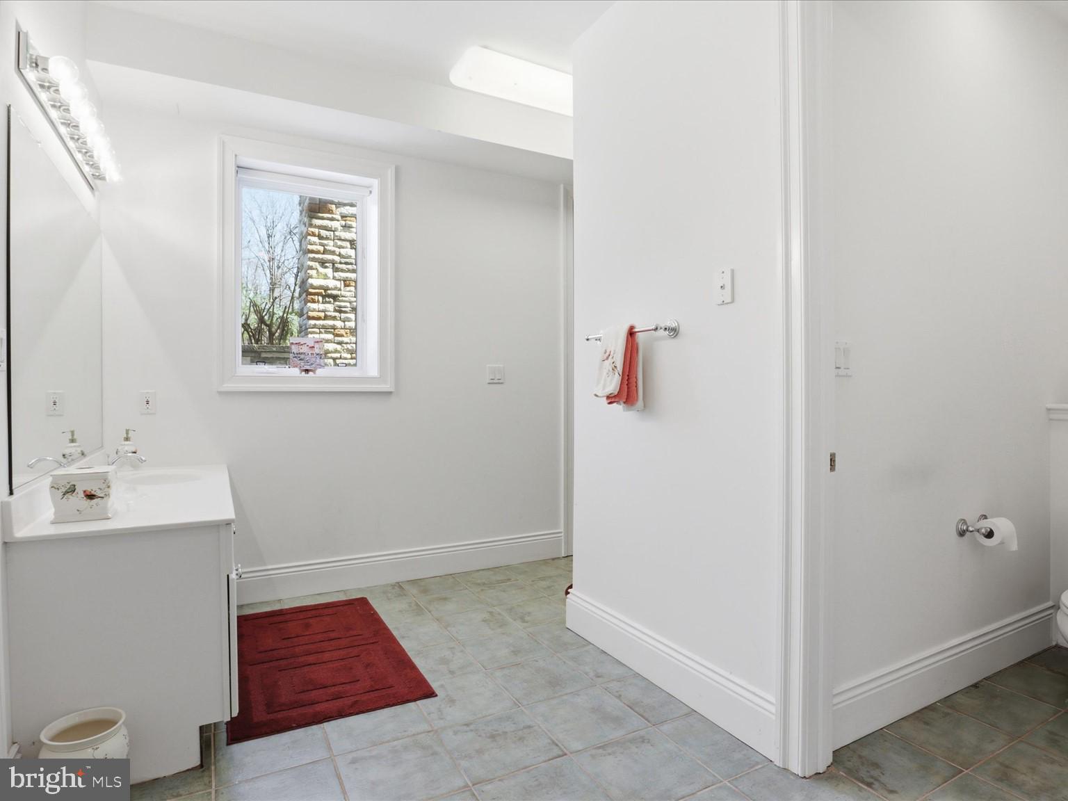 12709 Greenbriar Road Potomac, MD 20854 - Photo 96 of 120