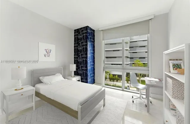 $830,000 | 16385 Biscayne Boulevard, Unit 301, North Miami Beach, FL 33160