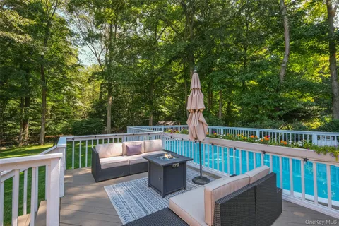 $1,249,000 | 16 Old Farm Lane, Hartsdale, NY 10530