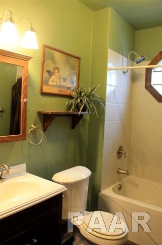 202 Reservoir Road Pekin, IL 61554 - Photo 11 of 13 Gallery Image 11