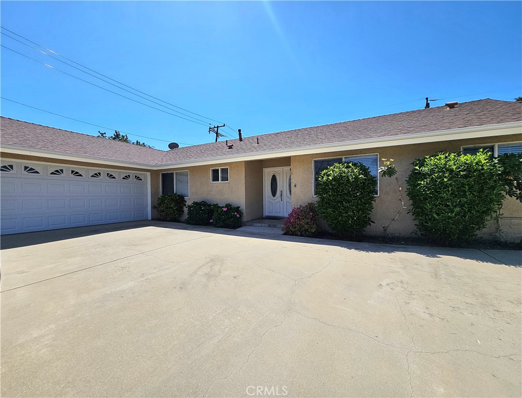 2092 Cutler Street Simi Valley, CA 93065 - Photo 2 of 34