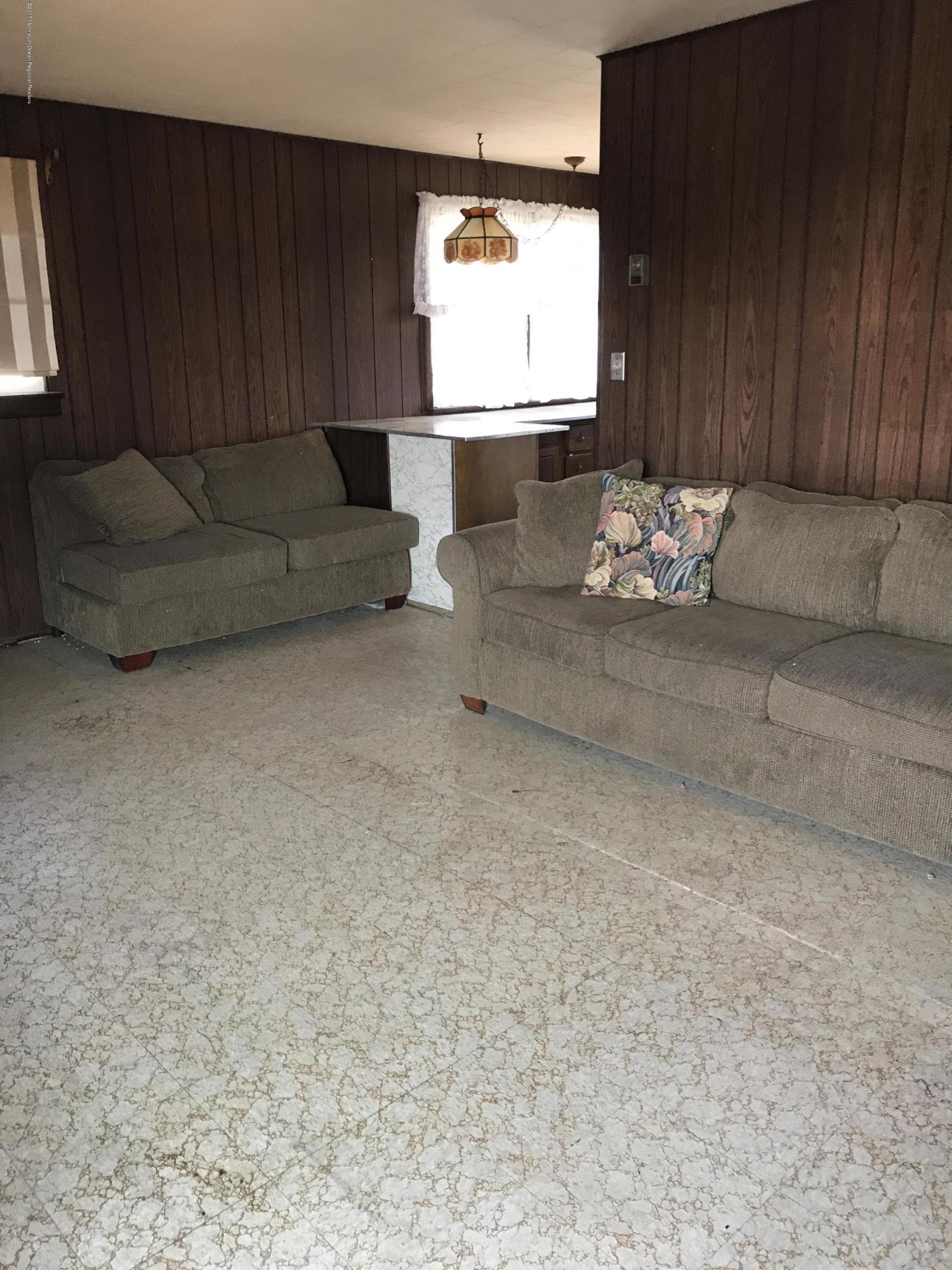 167 Flamingo Road Tuckerton, NJ 08087 - Photo 9 of 14 IMG_1449