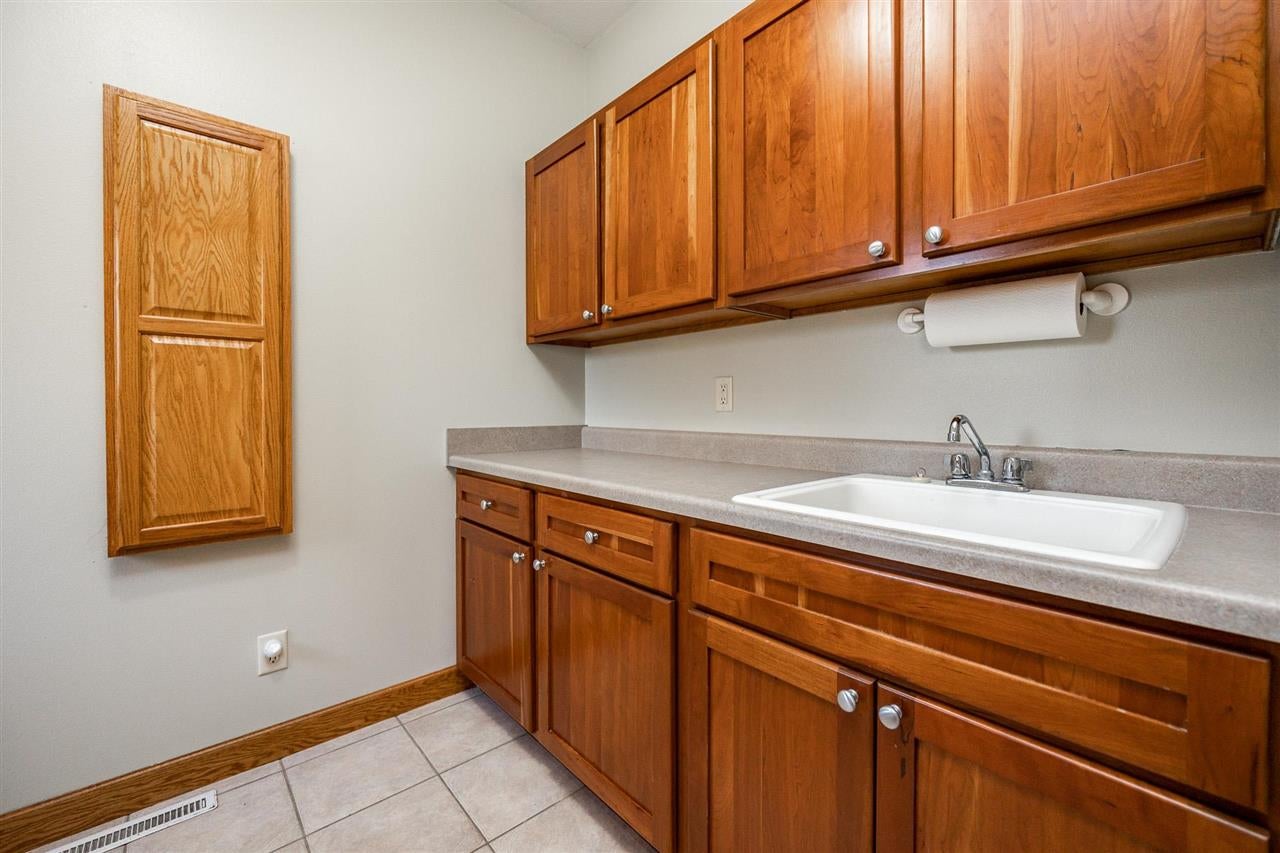 2627 Anchorage Road Northeast Solon, IA 52333 - Photo 21 of 55 Gallery Image 21
