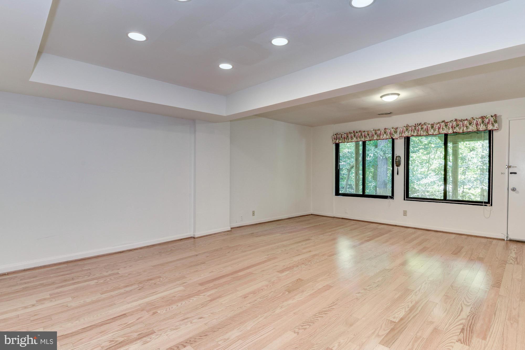 14905 Chestnut Ridge Court North Potomac, MD 20878 - Photo 18 of 30 Bedroom (Master)