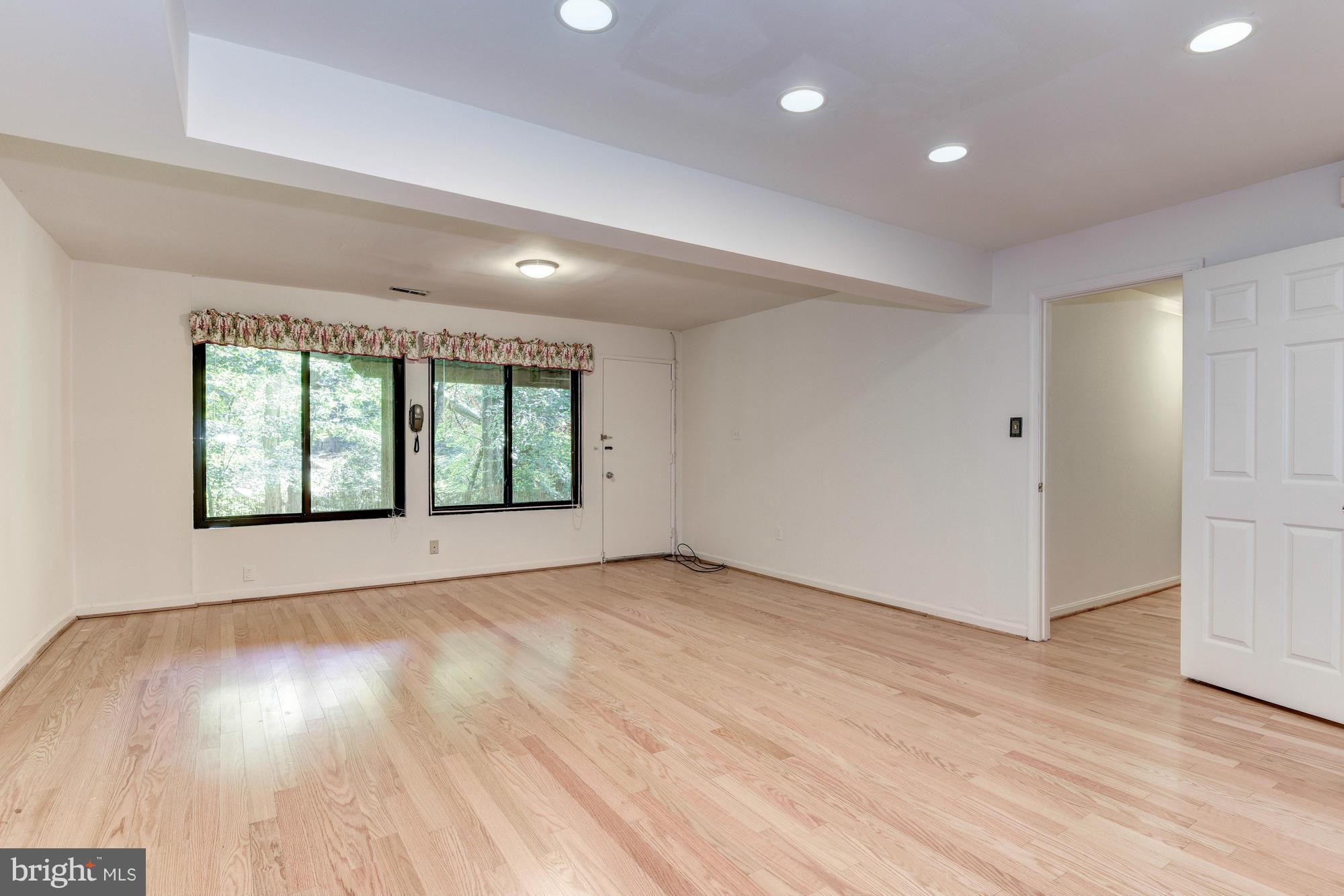 14905 Chestnut Ridge Court North Potomac, MD 20878 - Photo 19 of 30 Bedroom (Master)