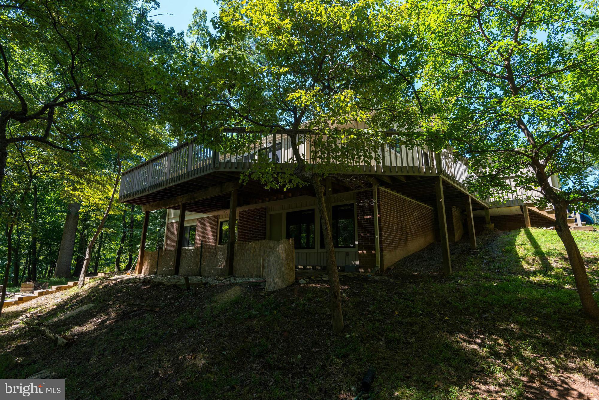 14905 Chestnut Ridge Court North Potomac, MD 20878 - Photo 28 of 30 Exterior (Rear)