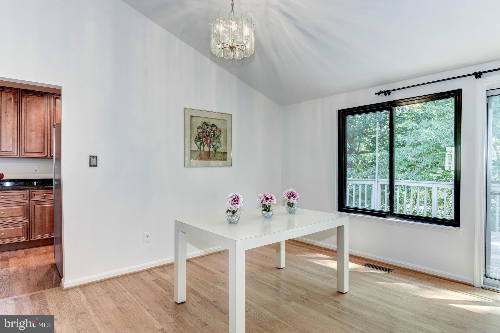 14905 Chestnut Ridge Court North Potomac, MD 20878 - Photo 5 of 30 Dining Room