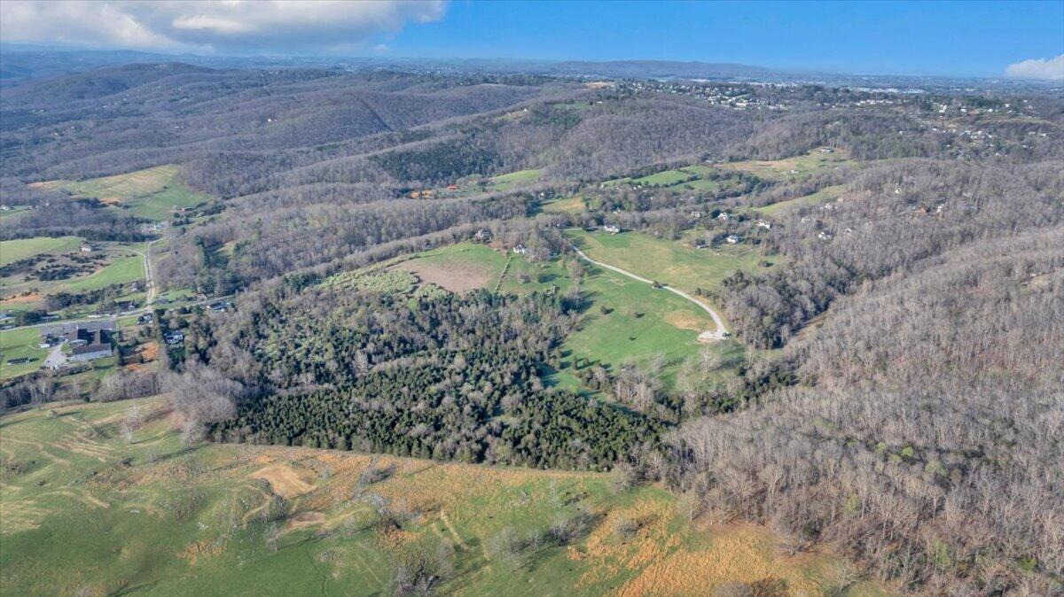 484 Mill Pointe Road Blacksburg, VA 24060 - Photo 15 of 73 10-DJI_20260404072551_0305_D