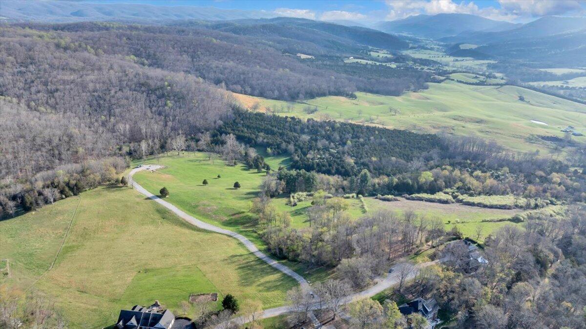 484 Mill Pointe Road Blacksburg, VA 24060 - Photo 18 of 73 13-DJI_20260404072851_0310_D