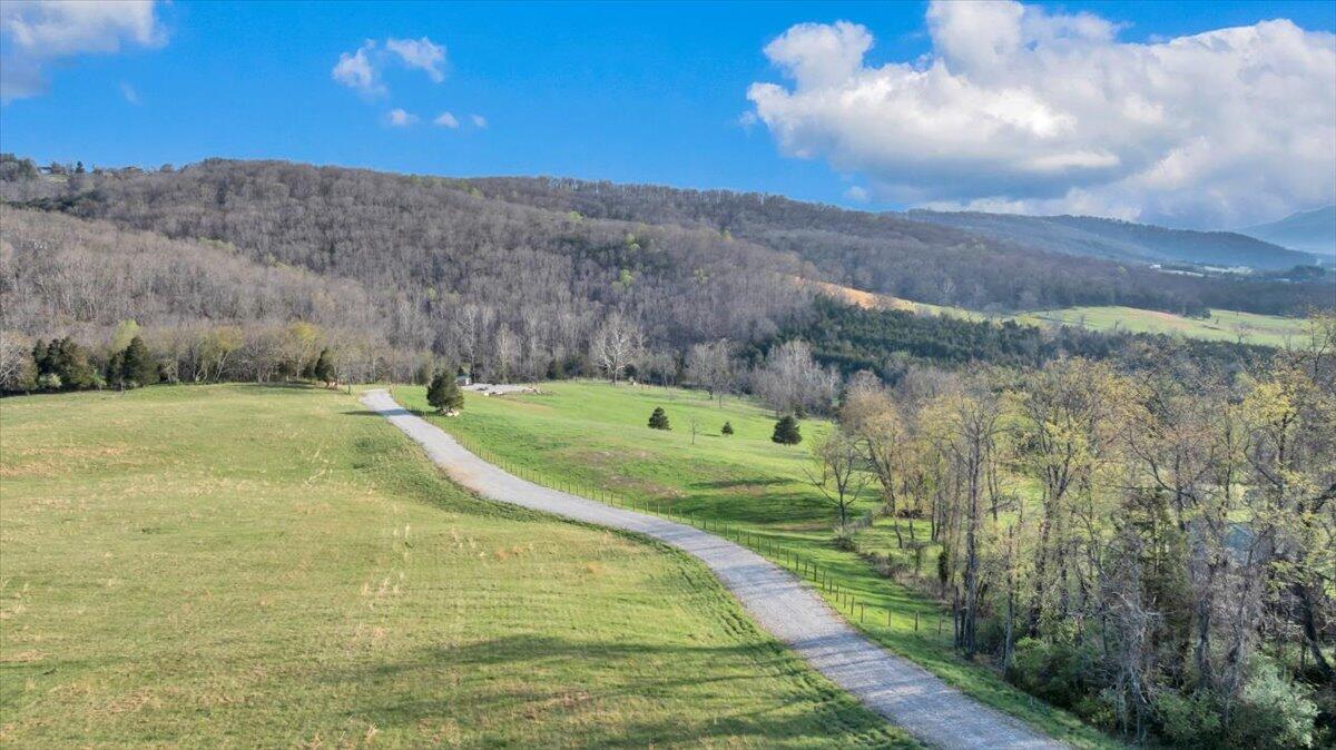 484 Mill Pointe Road Blacksburg, VA 24060 - Photo 7 of 73 02-DJI_20260404072116_0296_D