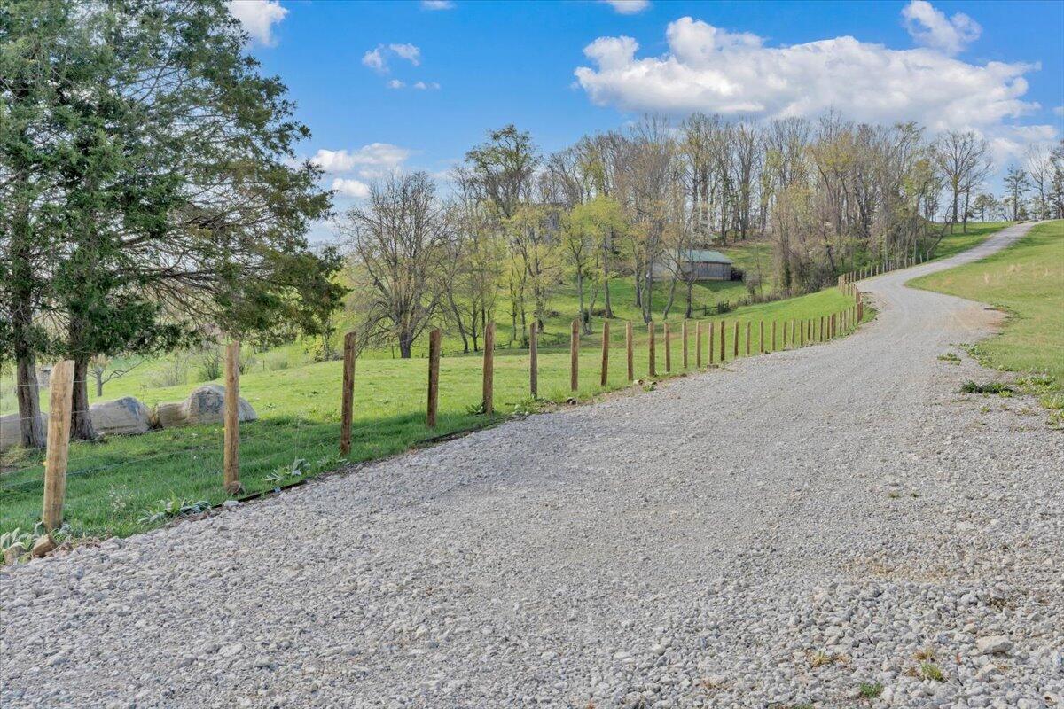 484 Mill Pointe Road Blacksburg, VA 24060 - Photo 73 of 73 70-MIB09393