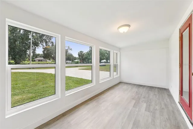 $999,999 | 18715 County Road 455, Clermont, FL 34715