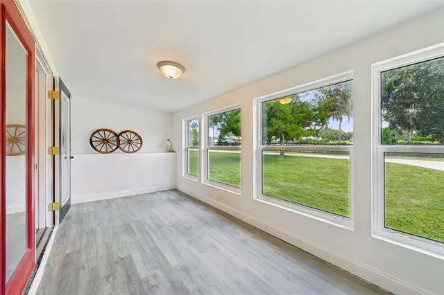 $999,999 | 18715 County Road 455, Clermont, FL 34715