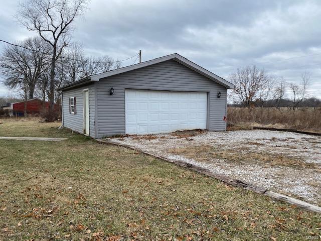 7710 Ingham Lane Godfrey, IL 62035 - Photo 3 of 14 Gallery Image 3